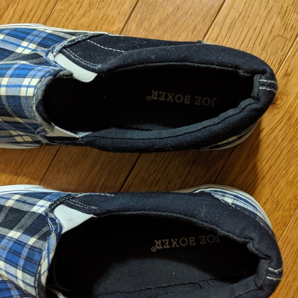 🌷Joe Boxer Boys shoes Size: 5M plaid blue & white - Picture 3 of 7